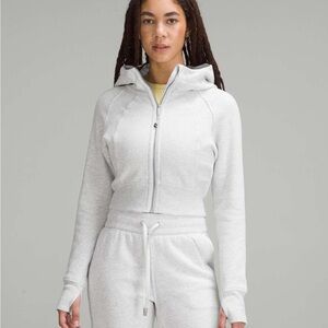 Lululemon Scuba Full-Zip Cropped Hoodie in Heathered Core Ultra Light Grey
